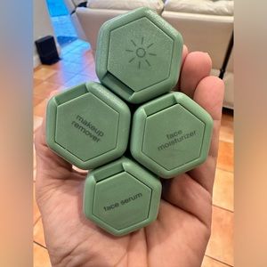 Cadence Capsules! Excellent for weekend travel 🛳️✈️💙🩵